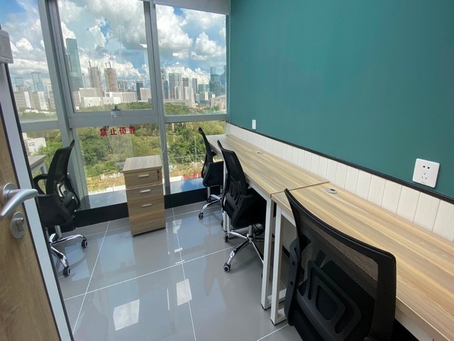 什么是三段式止水螺杆厂家